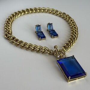 Heidi Daus Statement Necklace & Earrings Blue Crystal Pendant Chunky Gold Chain